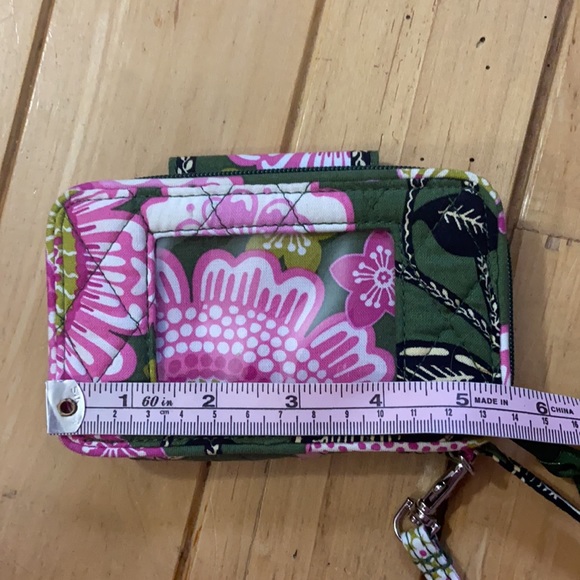 Vera Bradley Olivia Pink All In One Wristlet - Picture 8 of 9